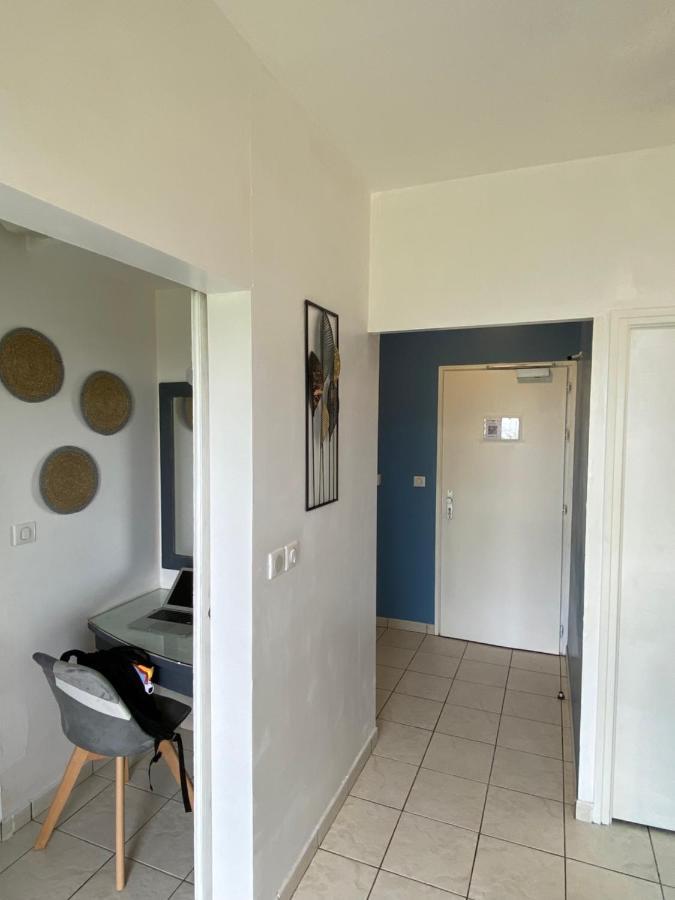 Le 63* Apartment La Trinite Exterior photo